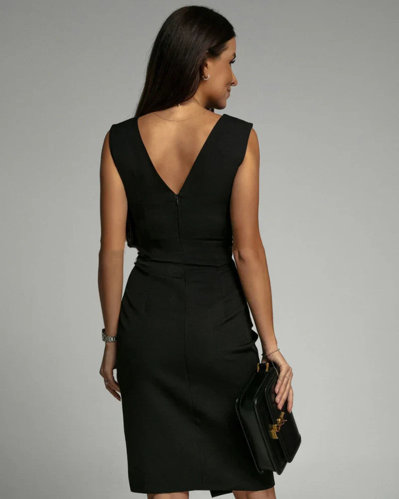 Fresia | Fitted Dress with V-Neckline and Slit™