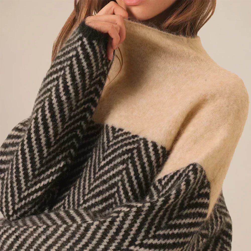 Lois | One size Turtleneck Sweater™