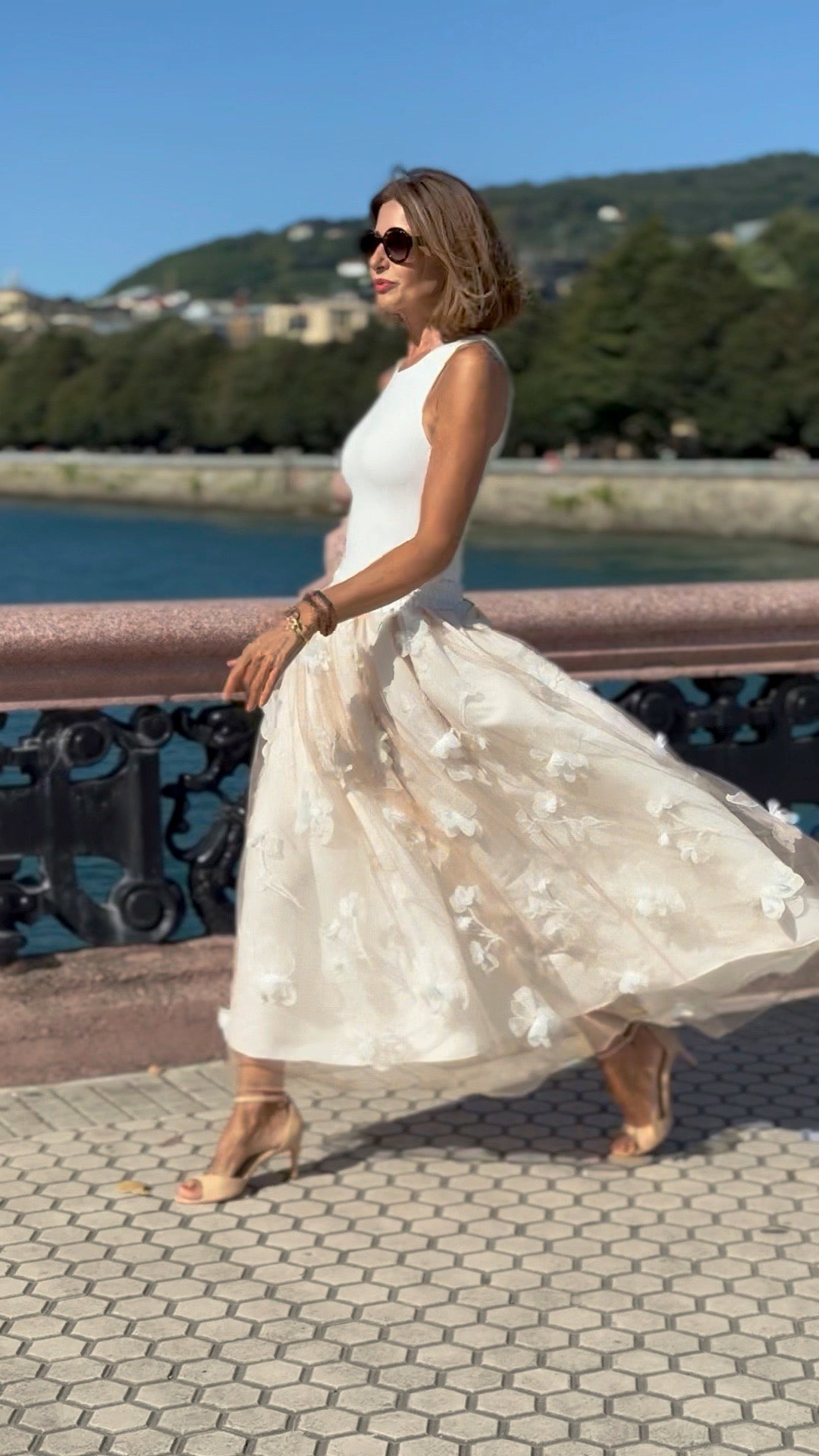 Chloe – White Midi Skirt
