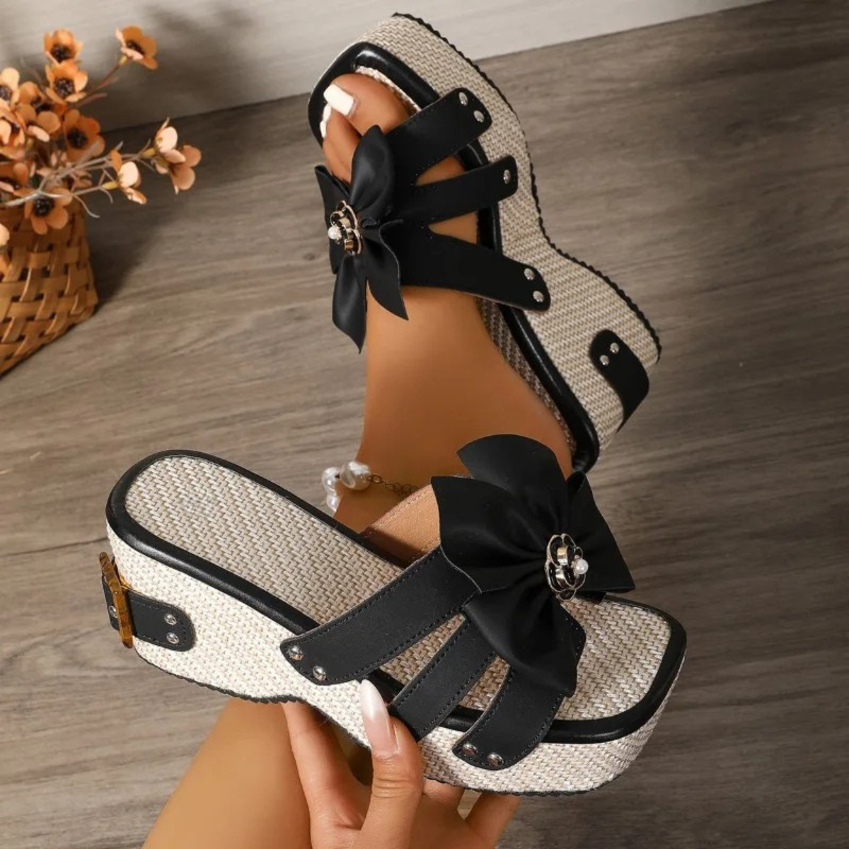 Evelina | Orthopedic Bow Slides™